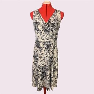 Donna Ricco New York Dress V-neck Patterned Sleeveless Dress  Size 8